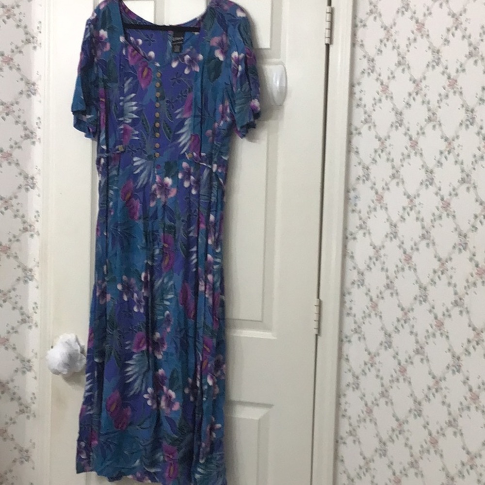 Plus Size 2X Forest Green Maxi Dress – Floral Print, 51.5” Long